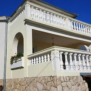 Apartment Nena 