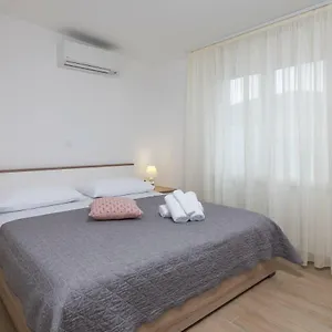 Apollo Apartment Trogir